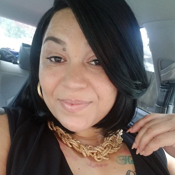 Meet your Posher, Shawna - Picture 1 of 1